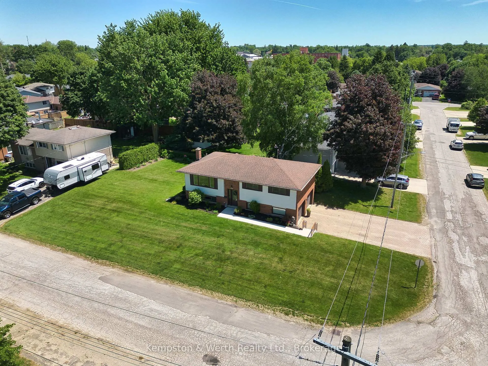 Photo 33 of 428 Boyne Avenue, North Perth, Listowel — HOMEH
