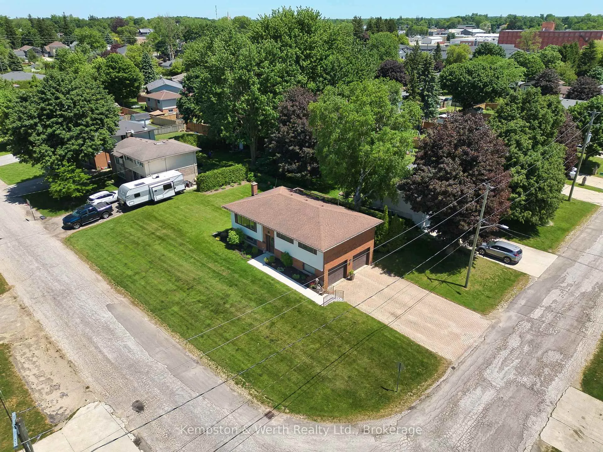 Photo 36 of 428 Boyne Avenue, North Perth, Listowel — HOMEH
