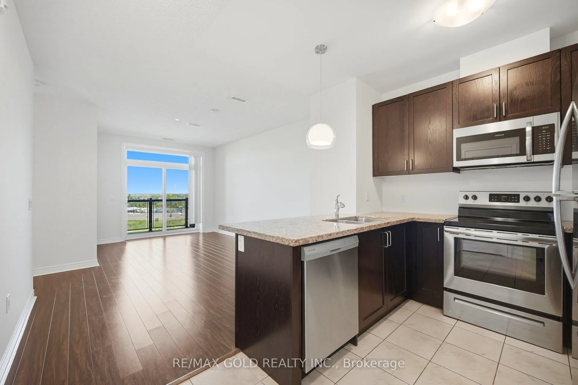 Photo 7 of Unit 601, 39 New Delhi Drive, Markham, Cedarwood — HOMEH