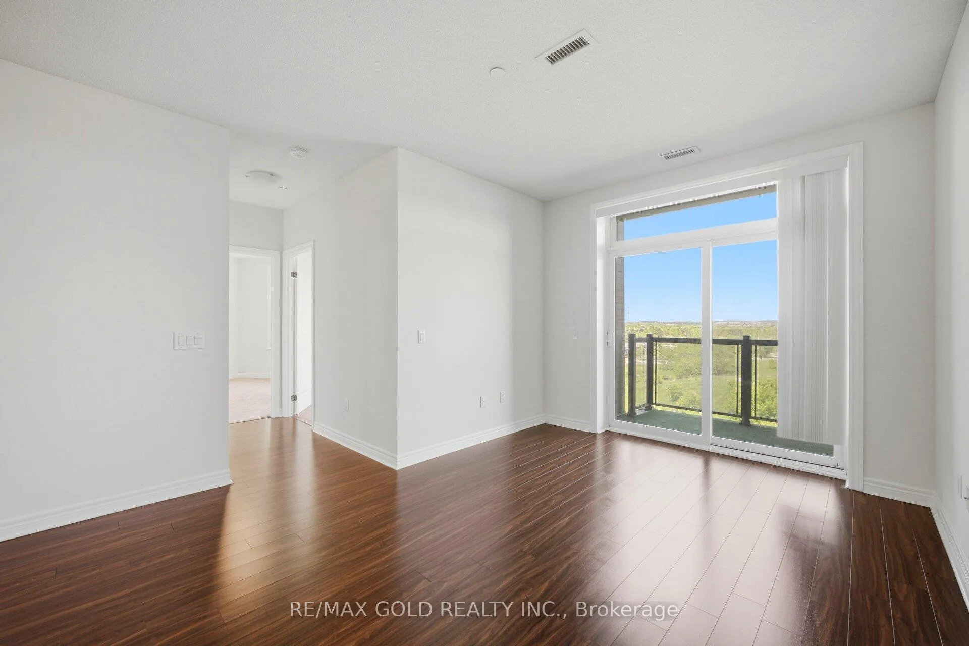 Photo 14 of Unit 601, 39 New Delhi Drive, Markham, Cedarwood — HOMEH