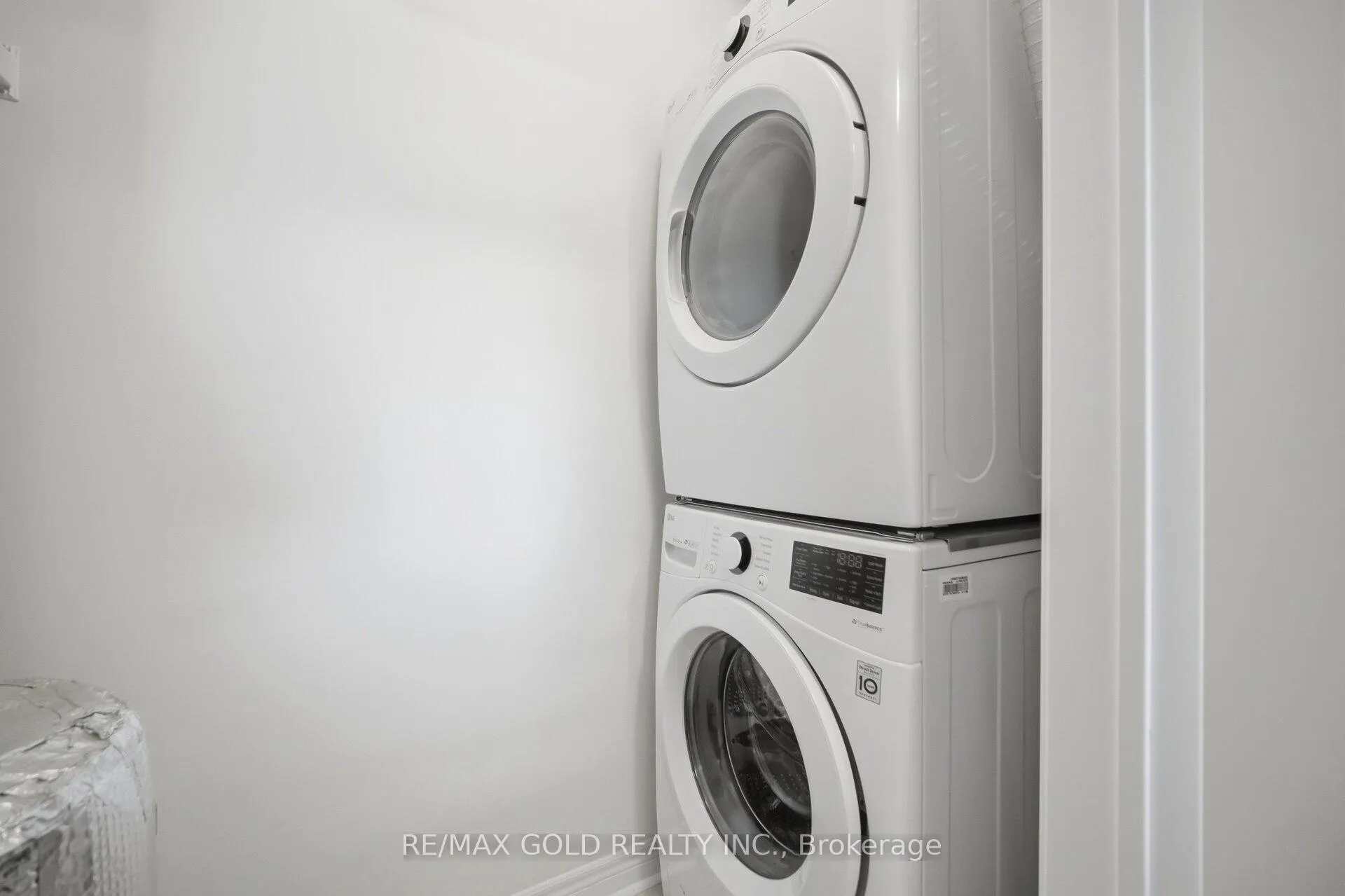 Photo 25 of Unit 601, 39 New Delhi Drive, Markham, Cedarwood — HOMEH