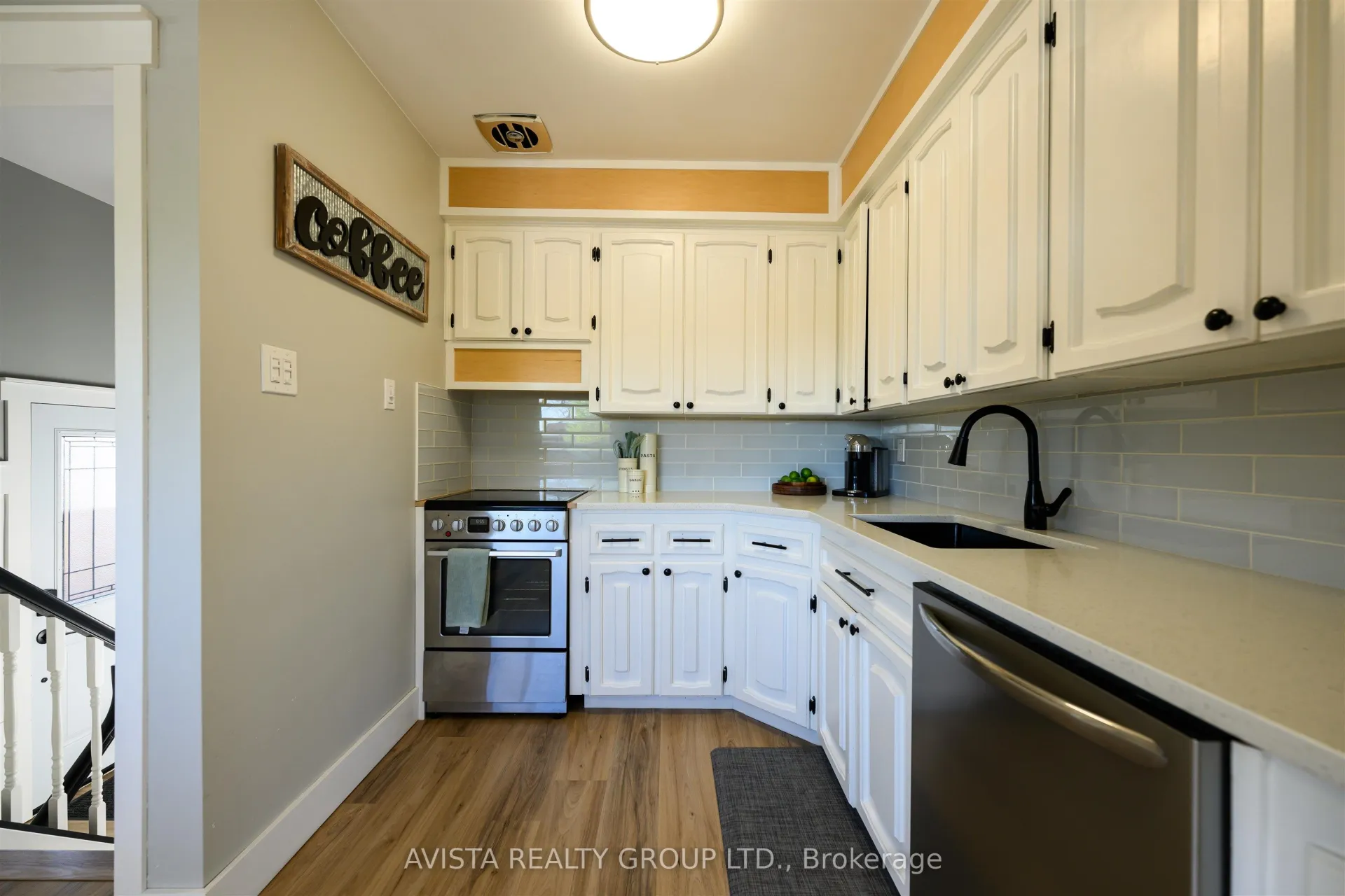 Photo 7 of 112 Walsh St West, Thunder Bay, Green Acres — HOMEH
