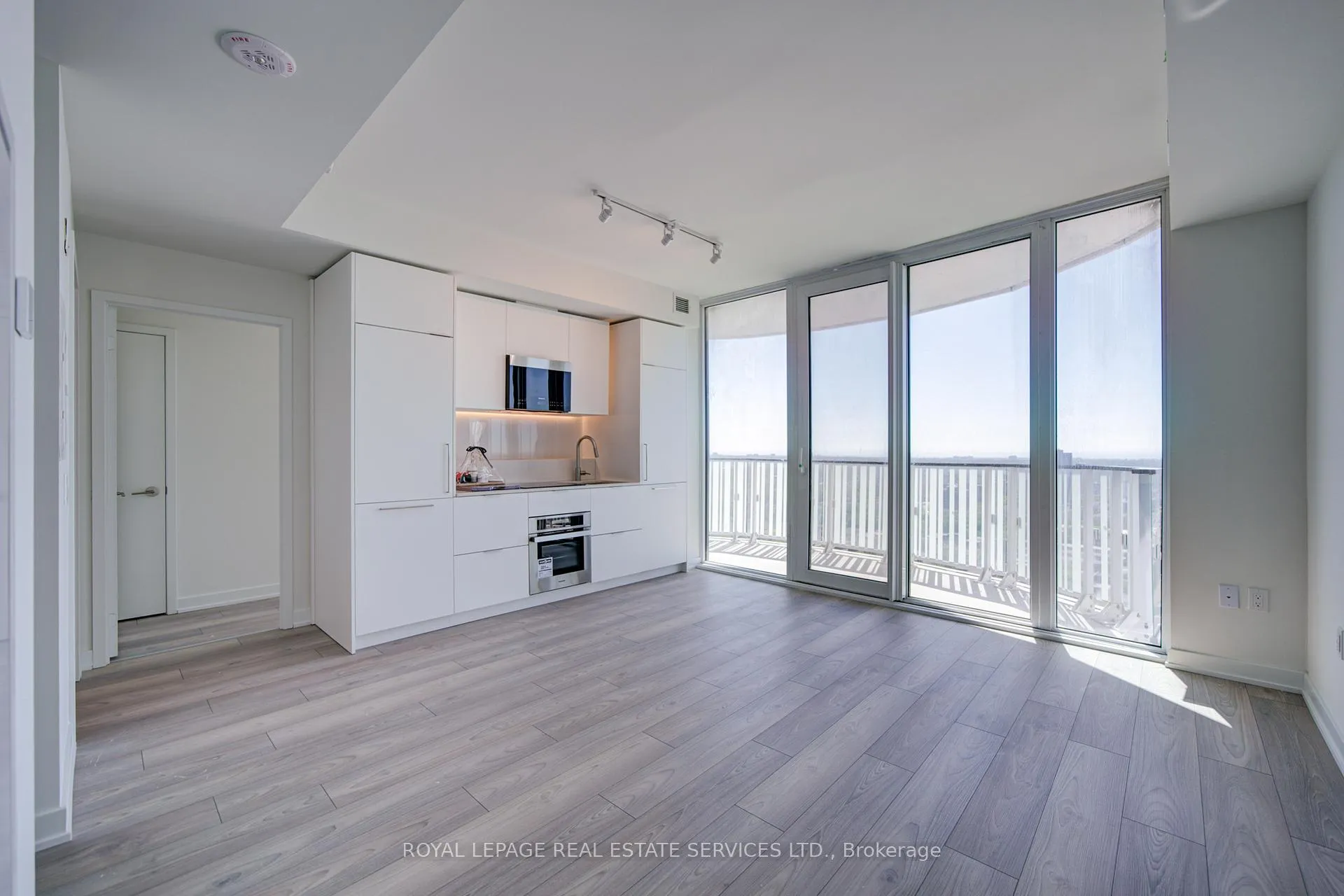 Photo 9 of Unit 2202, 1 Fairview Road, Mississauga, Mississauga Valleys — HOMEH