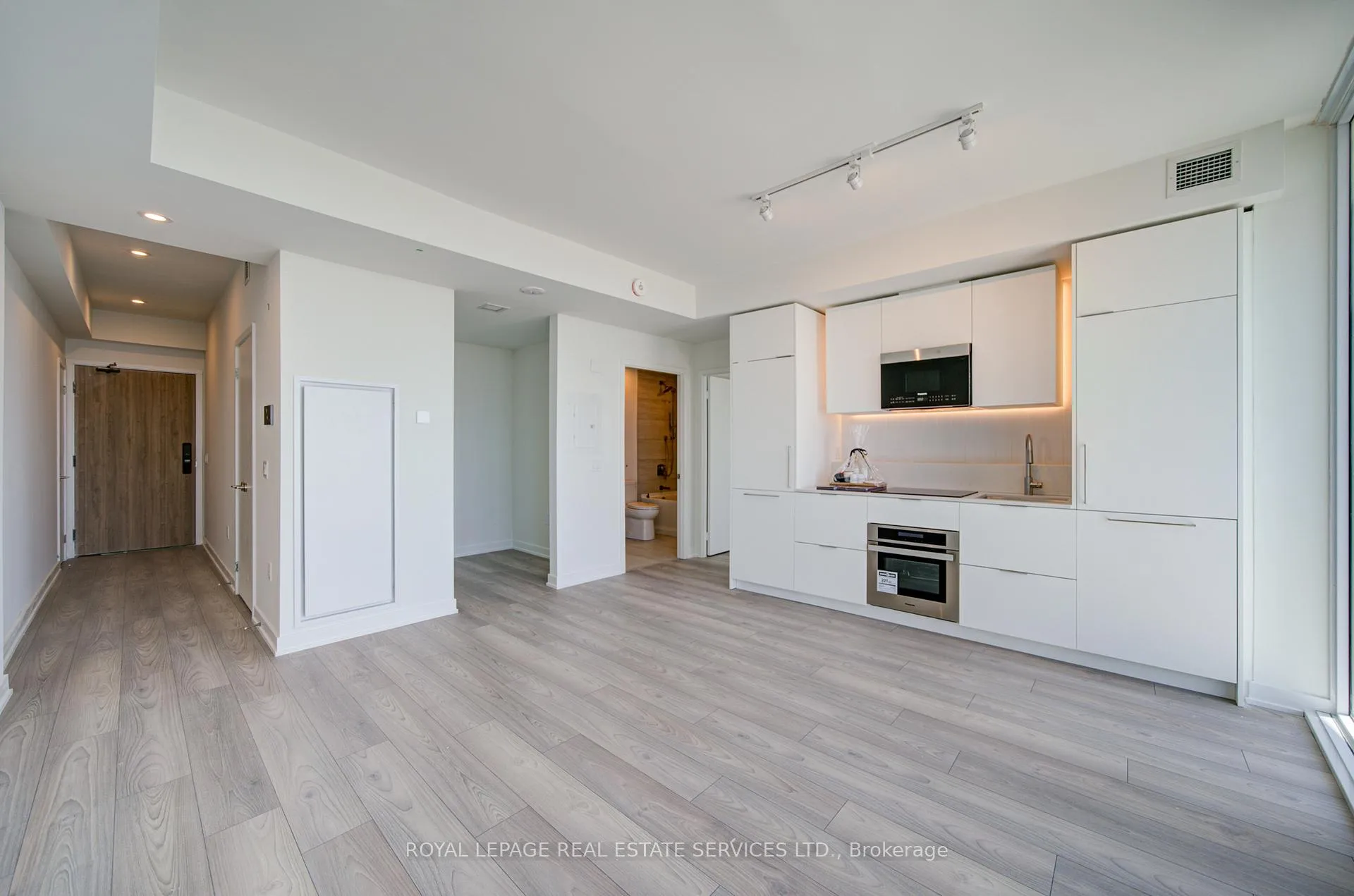 Photo 14 of Unit 2202, 1 Fairview Road, Mississauga, Mississauga Valleys — HOMEH
