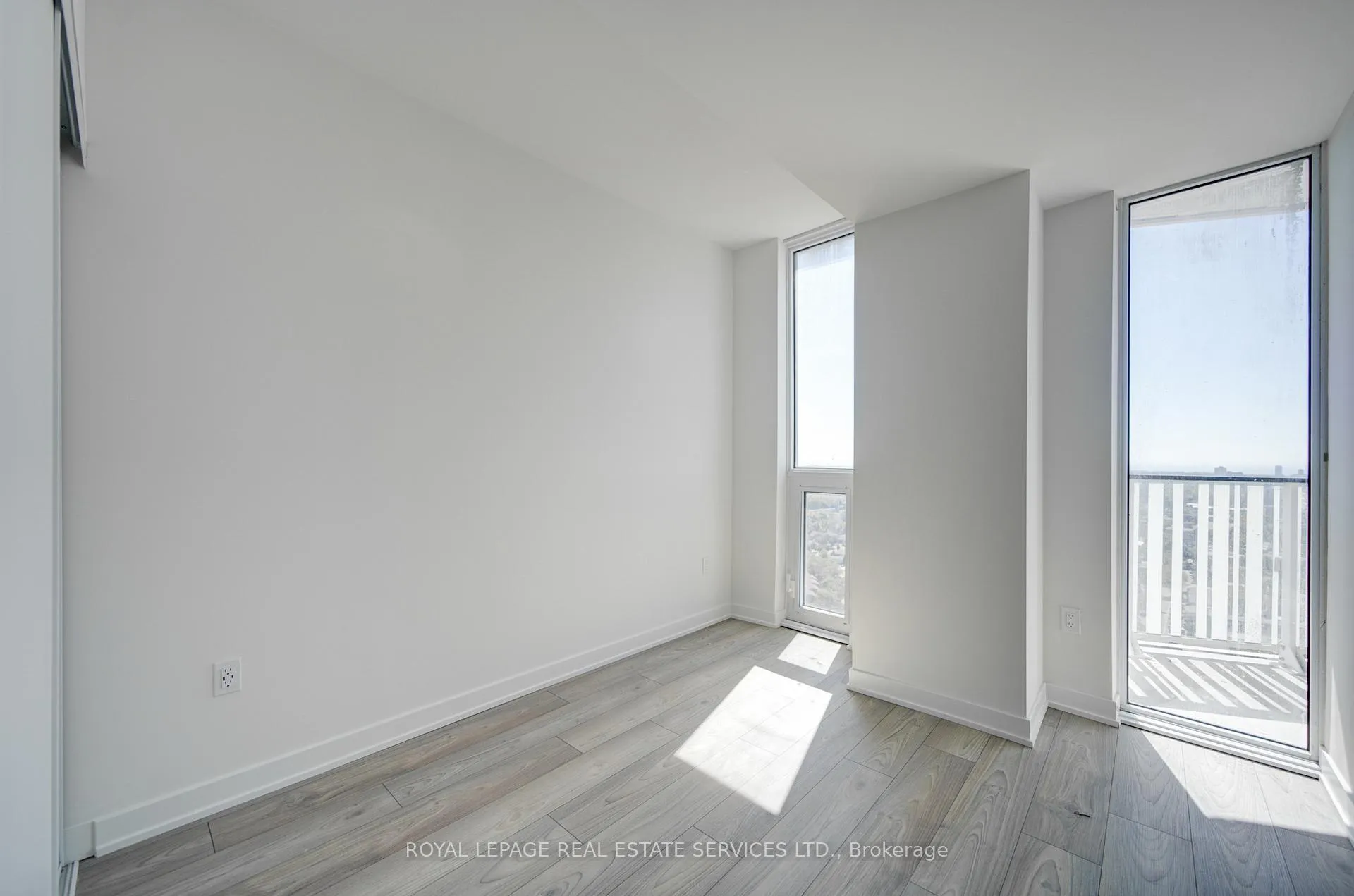 Photo 16 of Unit 2202, 1 Fairview Road, Mississauga, Mississauga Valleys — HOMEH