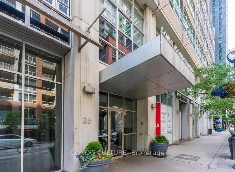 Photo 3 of Unit 1113, 36 Blue Jays Way, Toronto, Waterfront Communities — HOMEH