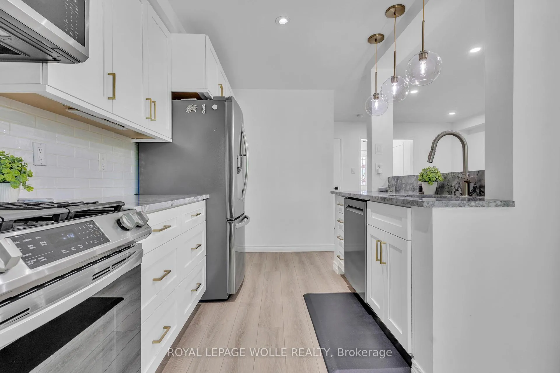Photo 11 of Unit 62, 1484 Torrington Drive, Mississauga, East Credit — HOMEH