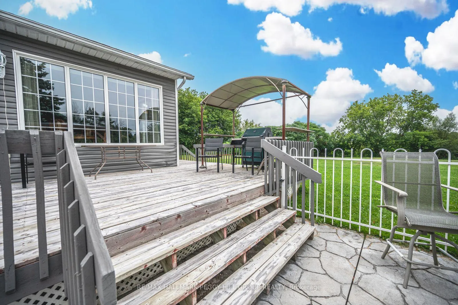 Photo 26 of 1923 10th Line, Innisfil, Stroud — HOMEH
