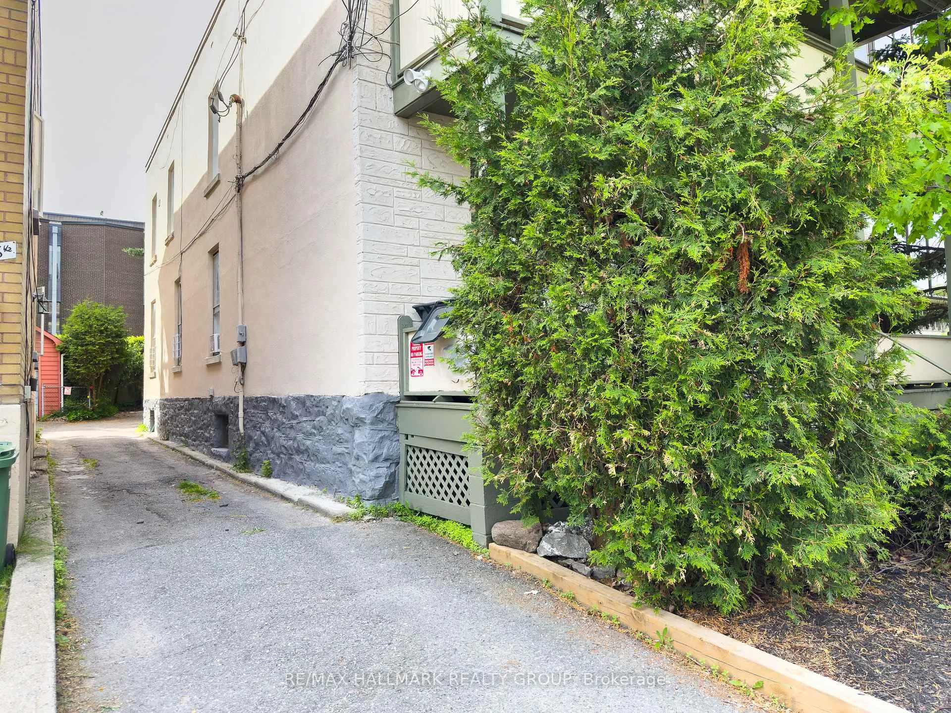 Photo 21 of 44 St. Andrew Street, Ottawa, Lower Town/Byward Market — HOMEH