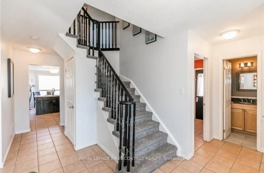Photo 2 of 61 Herrell Avenue, Barrie, Painswick North — HOMEH