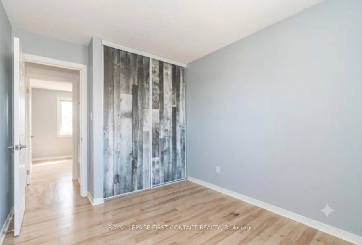 Photo 10 of 61 Herrell Avenue, Barrie, Painswick North — HOMEH