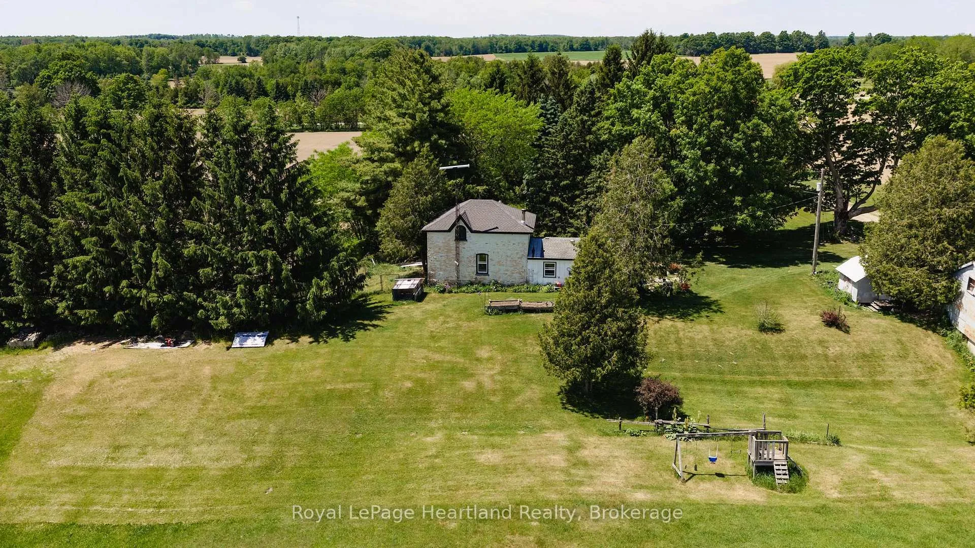 Photo 7 of 86492 Beecroft Line, North Huron, East Wawanosh — HOMEH