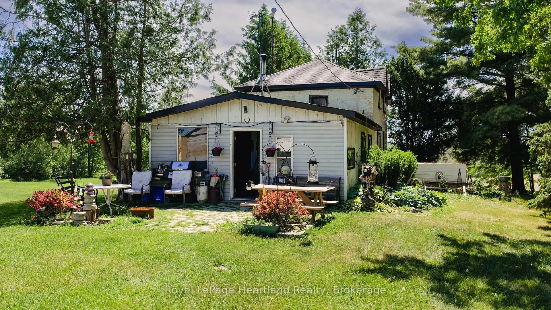 Photo 8 of 86492 Beecroft Line, North Huron, East Wawanosh — HOMEH