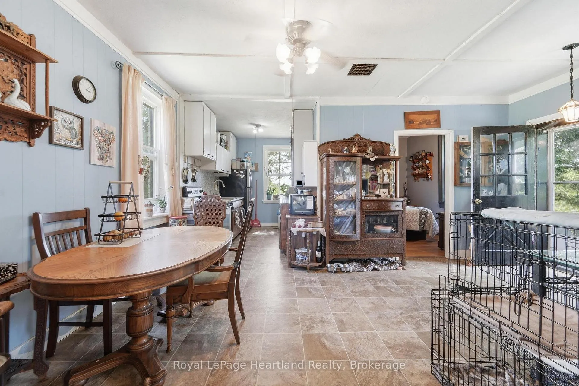 Photo 17 of 86492 Beecroft Line, North Huron, East Wawanosh — HOMEH
