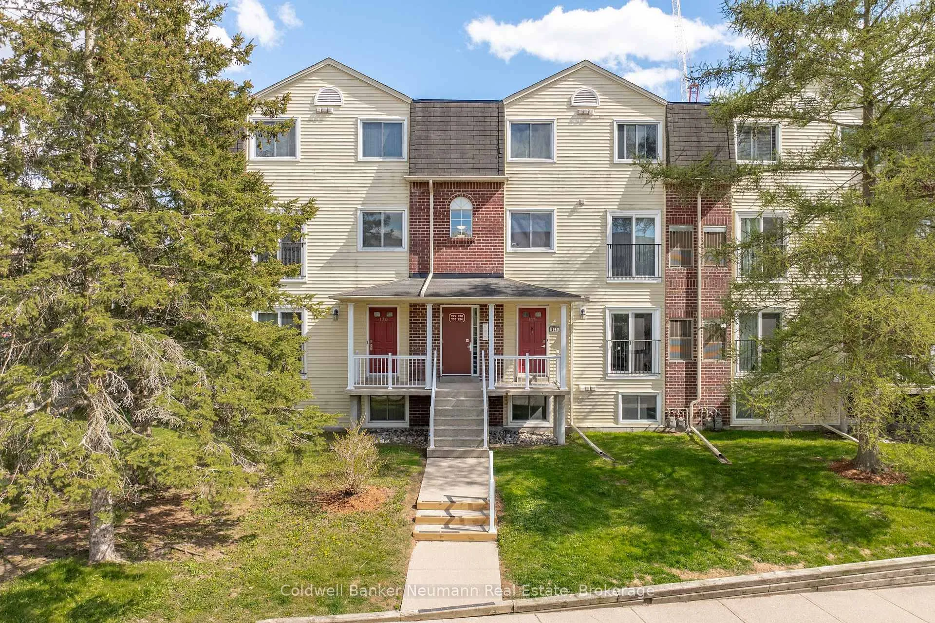 Photo 1 of Unit 233, 460 Janefield Avenue, Guelph, Dovercliffe Park/Old University — HOMEH