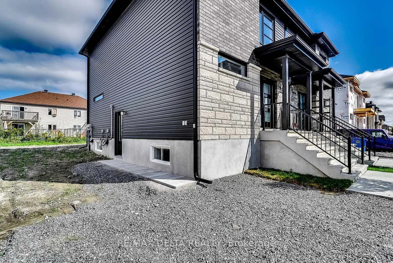 Photo 2 of Unit B, 47 Carpe Street, Casselman — HOMEH
