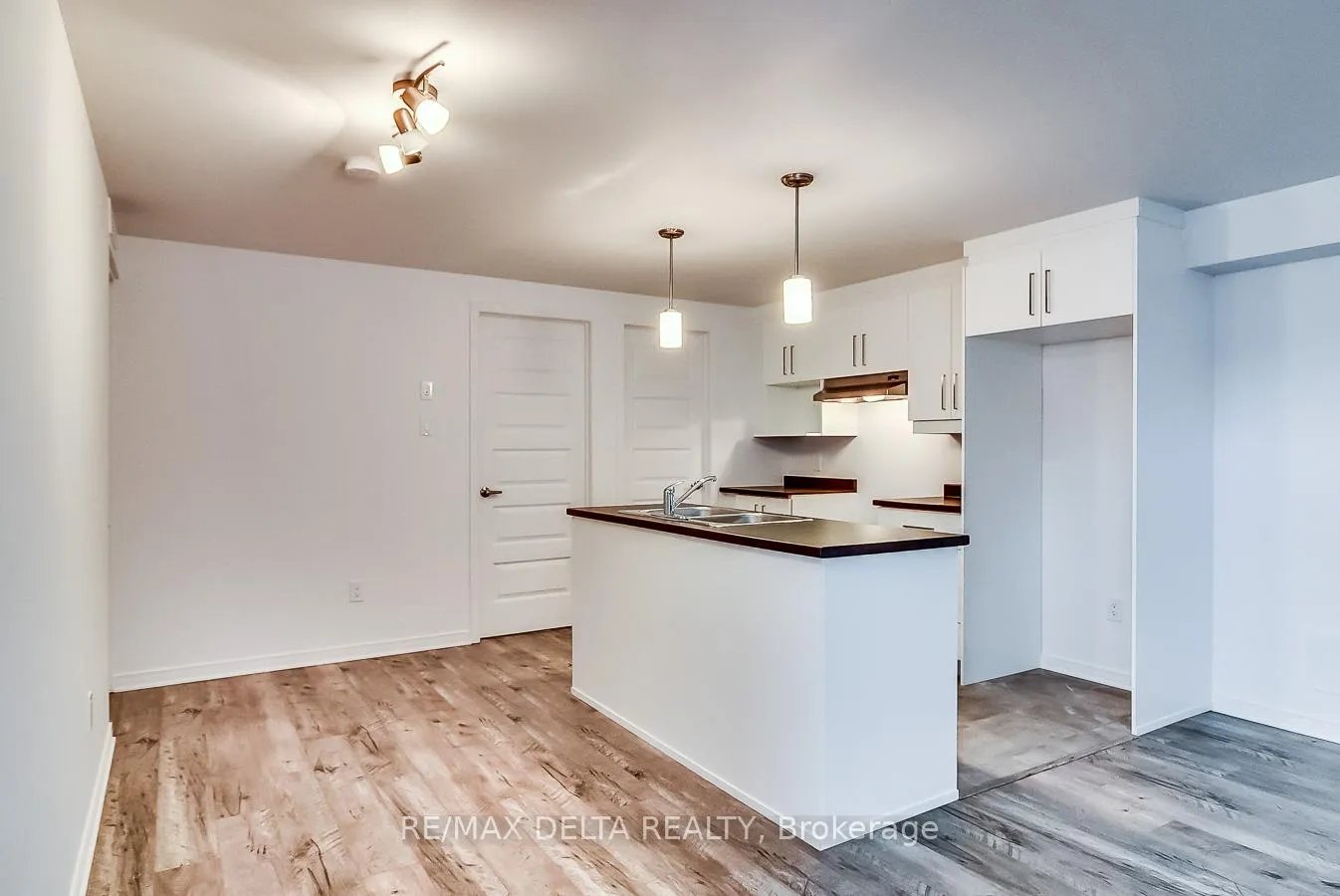Photo 4 of Unit B, 47 Carpe Street, Casselman — HOMEH