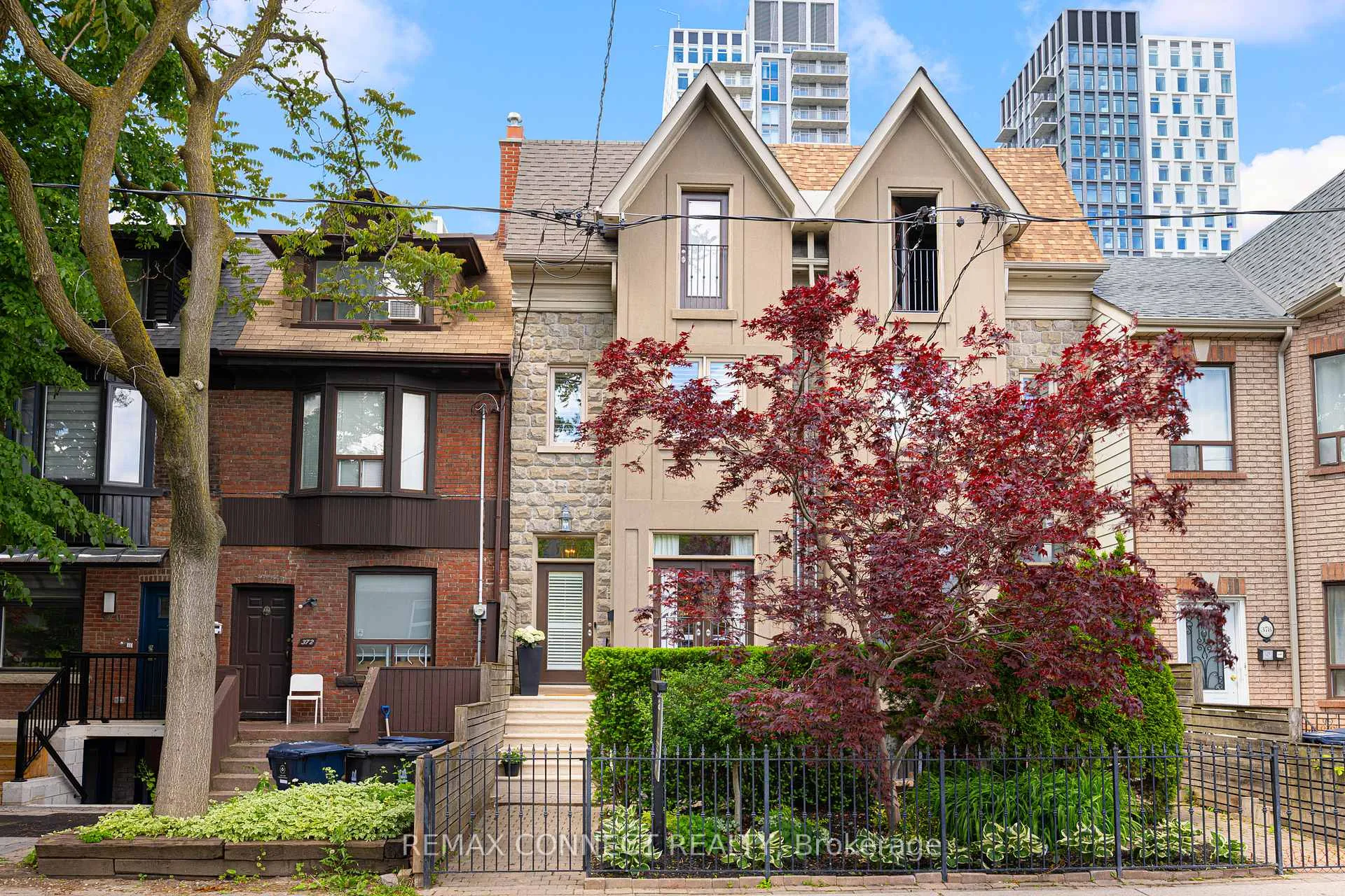 Photo 1 of 374 Lippincott Street, Toronto, University — HOMEH