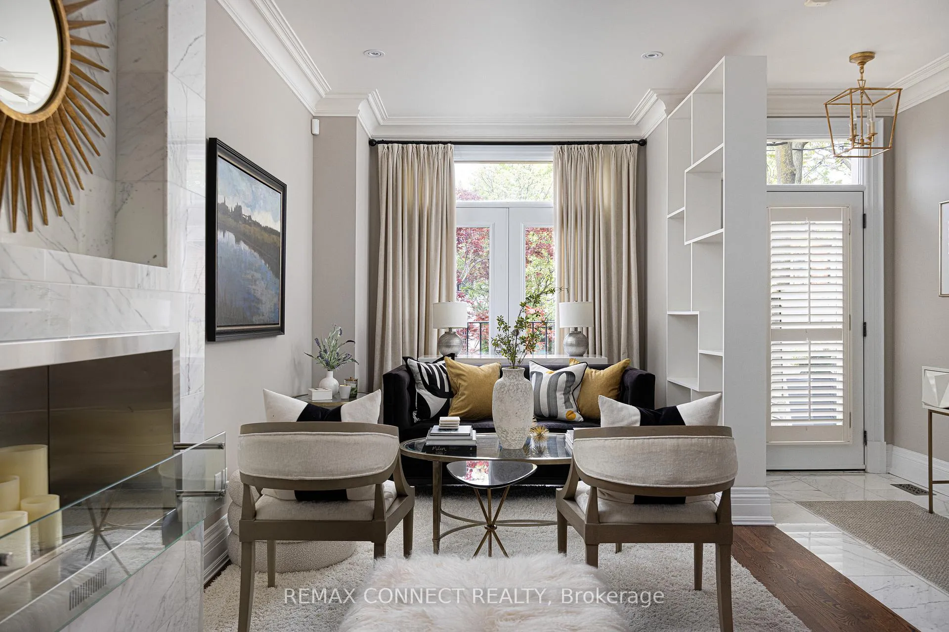 Photo 3 of 374 Lippincott Street, Toronto, University — HOMEH