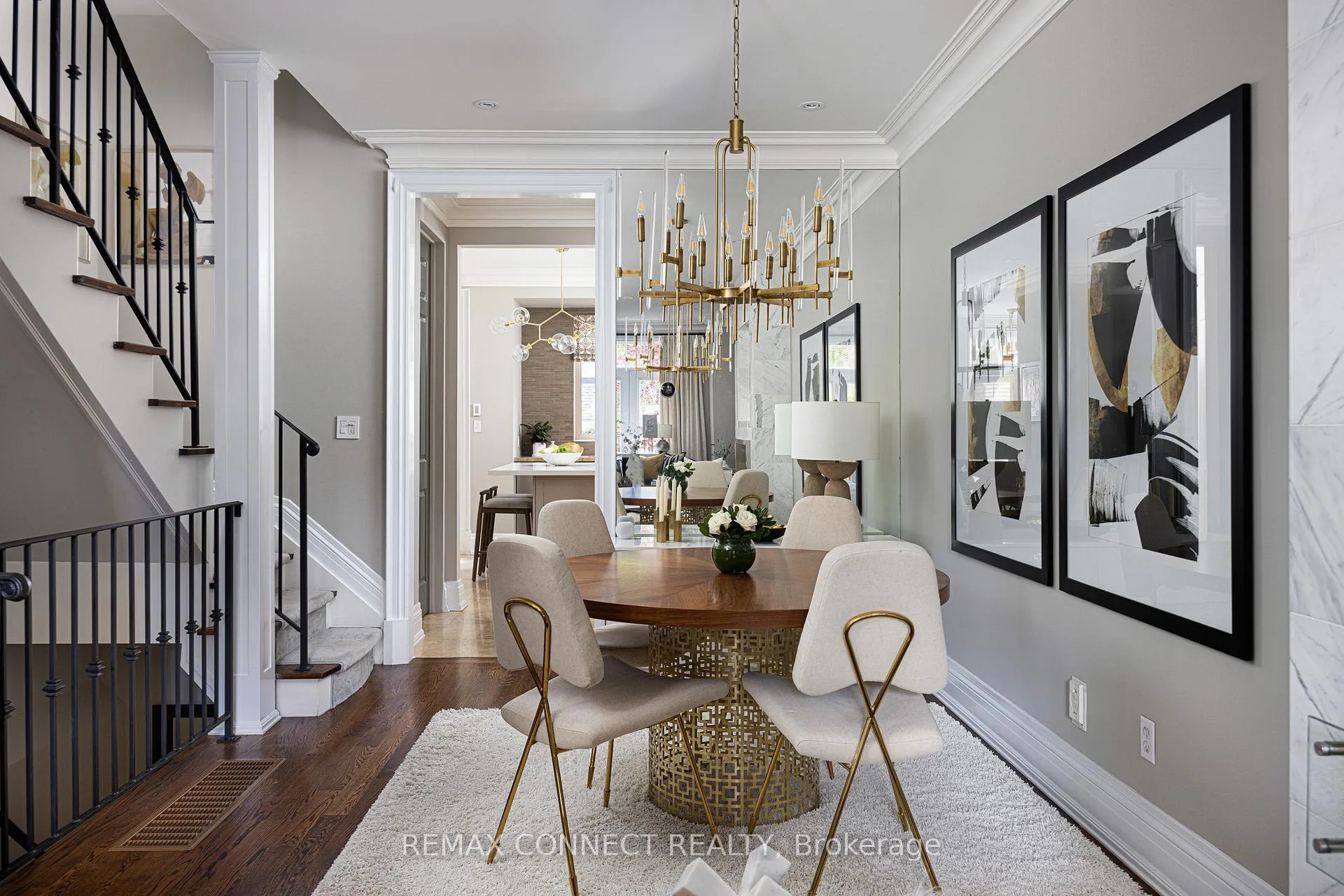 Photo 10 of 374 Lippincott Street, Toronto, University — HOMEH