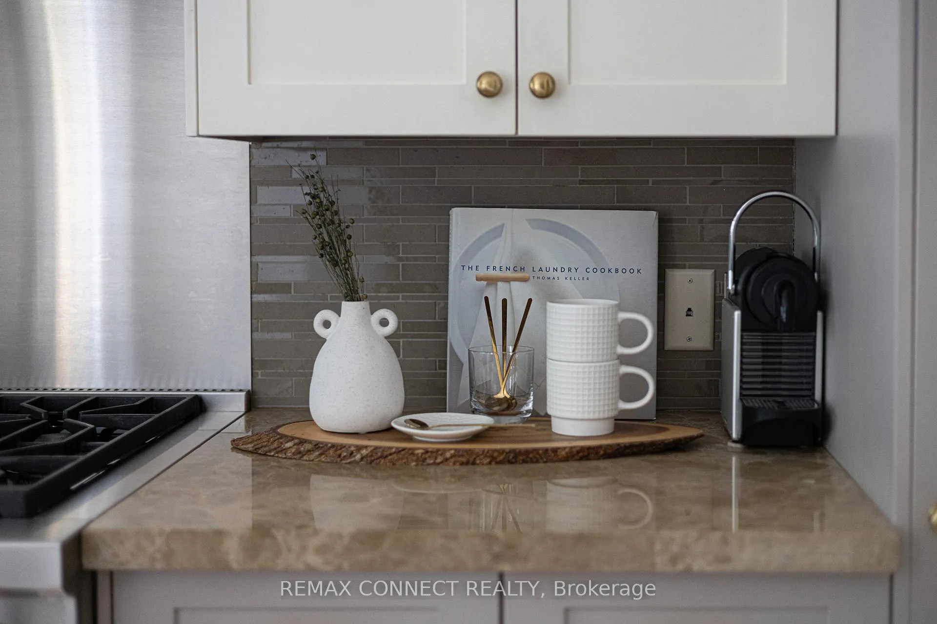 Photo 18 of 374 Lippincott Street, Toronto, University — HOMEH
