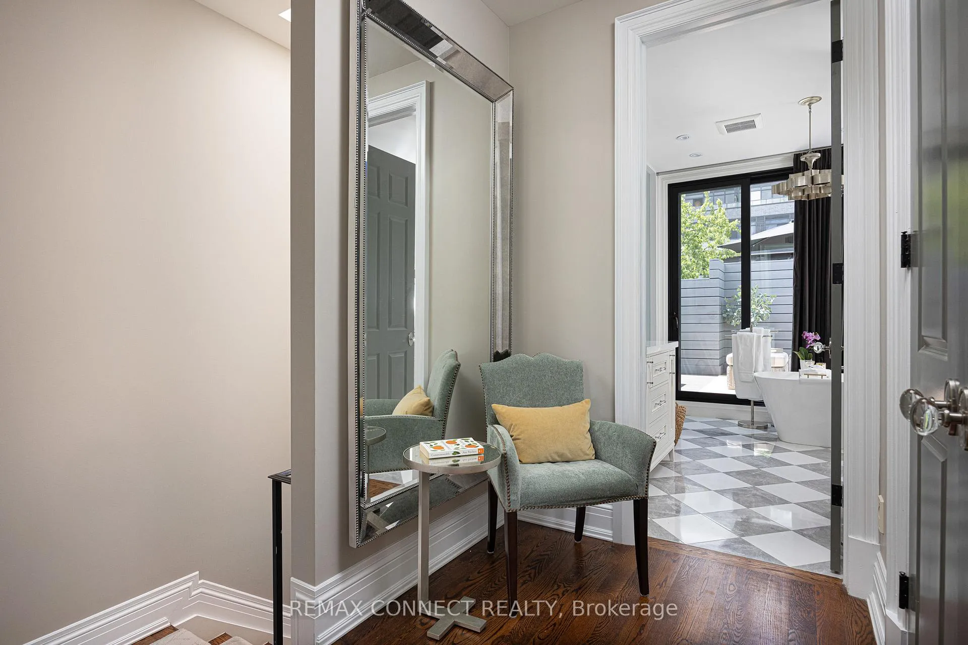Photo 22 of 374 Lippincott Street, Toronto, University — HOMEH