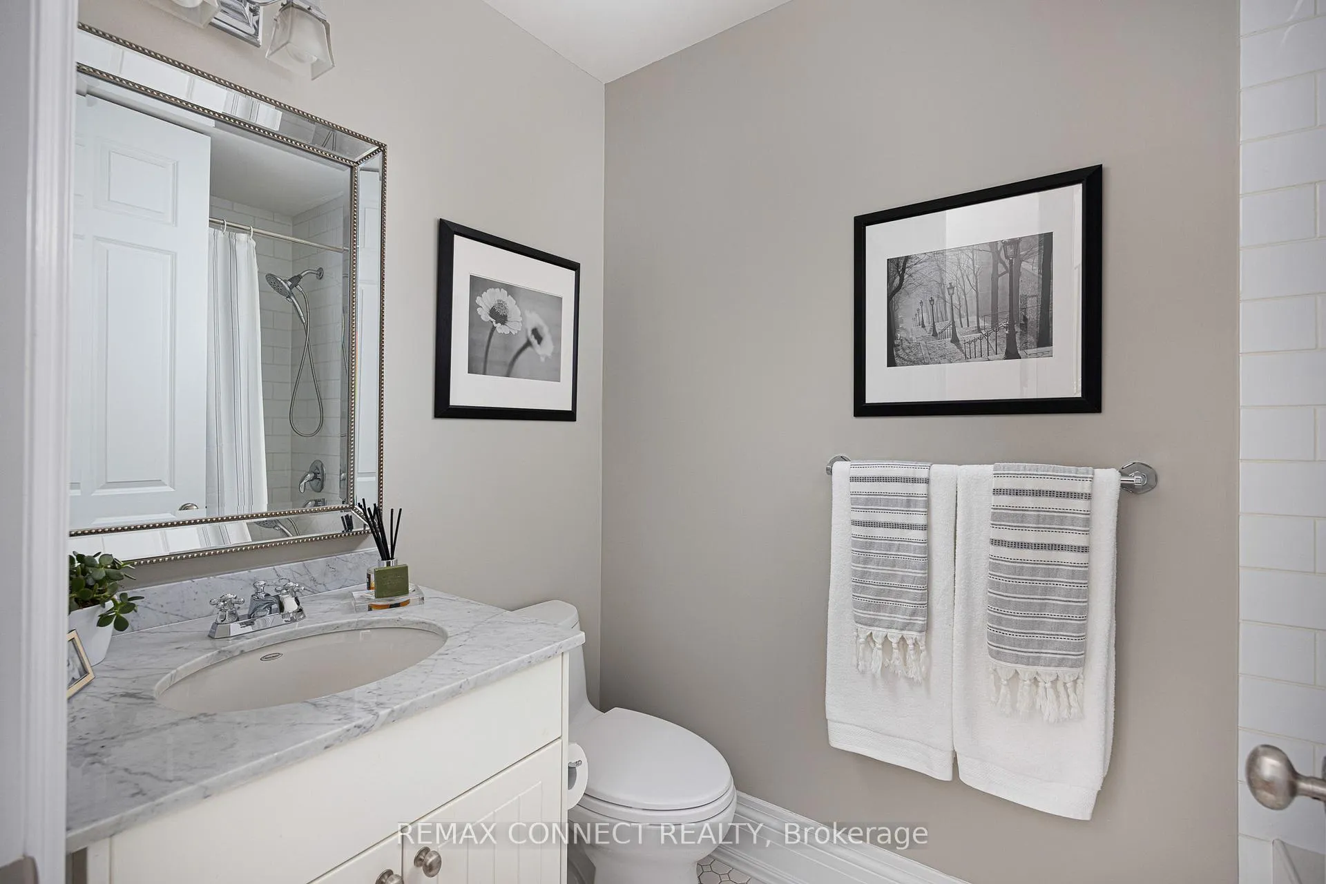 Photo 39 of 374 Lippincott Street, Toronto, University — HOMEH