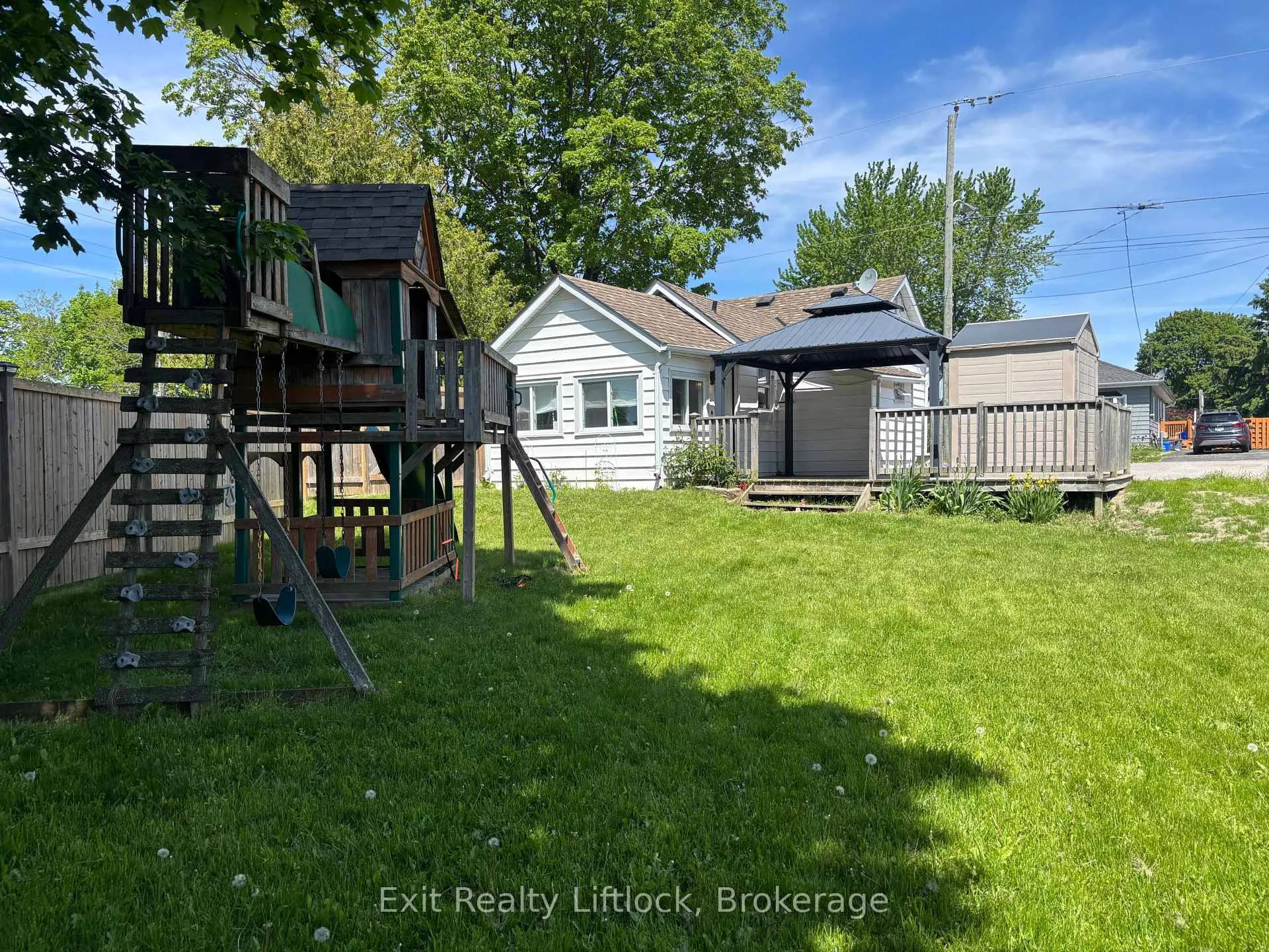 Photo 6 of 43 Toronto Road, Port Hope — HOMEH