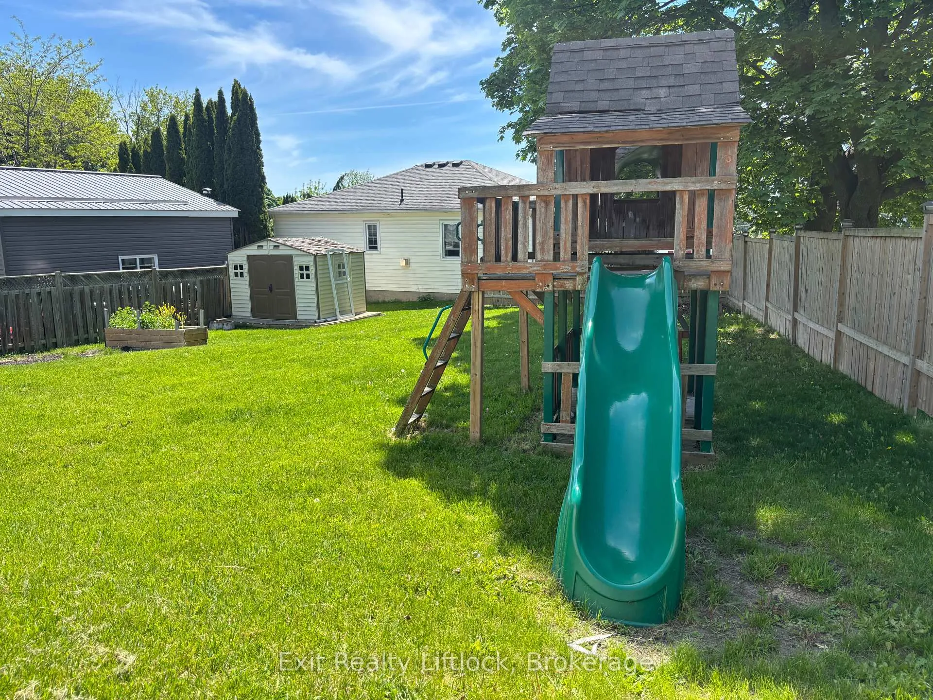 Photo 9 of 43 Toronto Road, Port Hope — HOMEH
