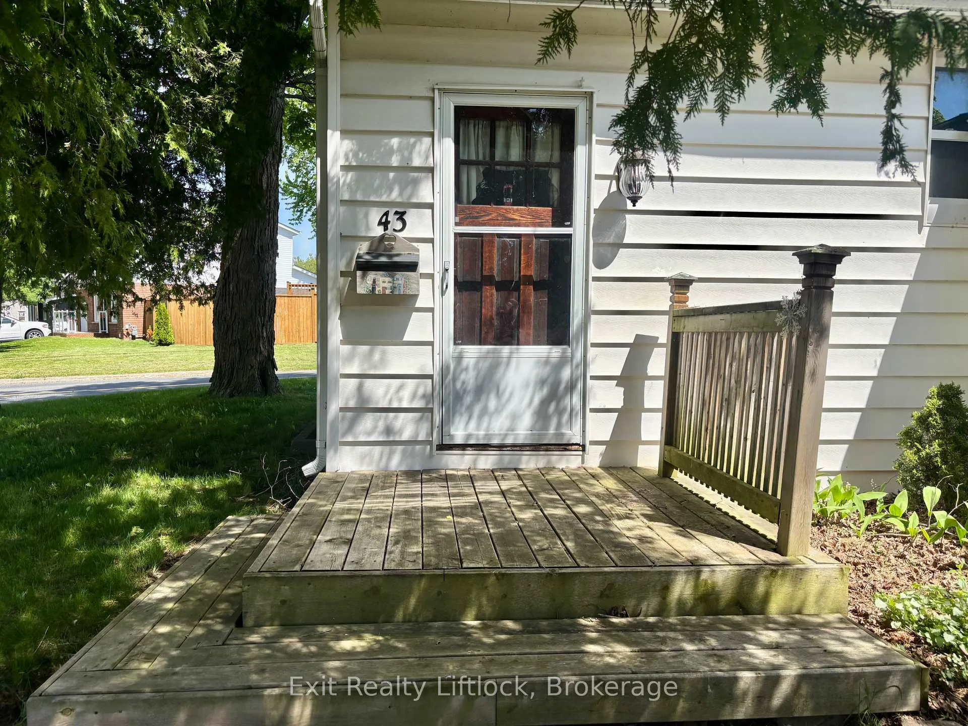 Photo 11 of 43 Toronto Road, Port Hope — HOMEH