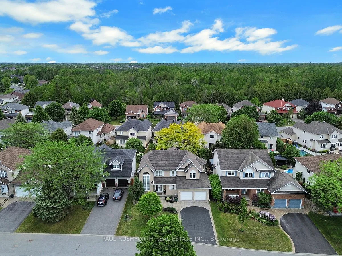 Photo 2 of 9 Coachman Crescent, Ottawa, Stittsville (Central) — HOMEH