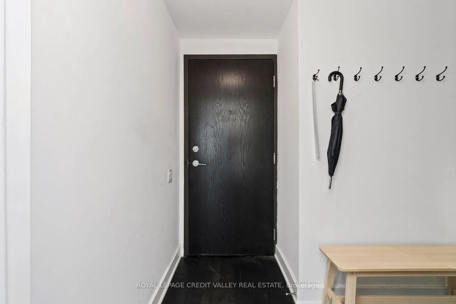 Photo 3 of Unit 816, 233 Carlaw Avenue, Toronto, South Riverdale — HOMEH