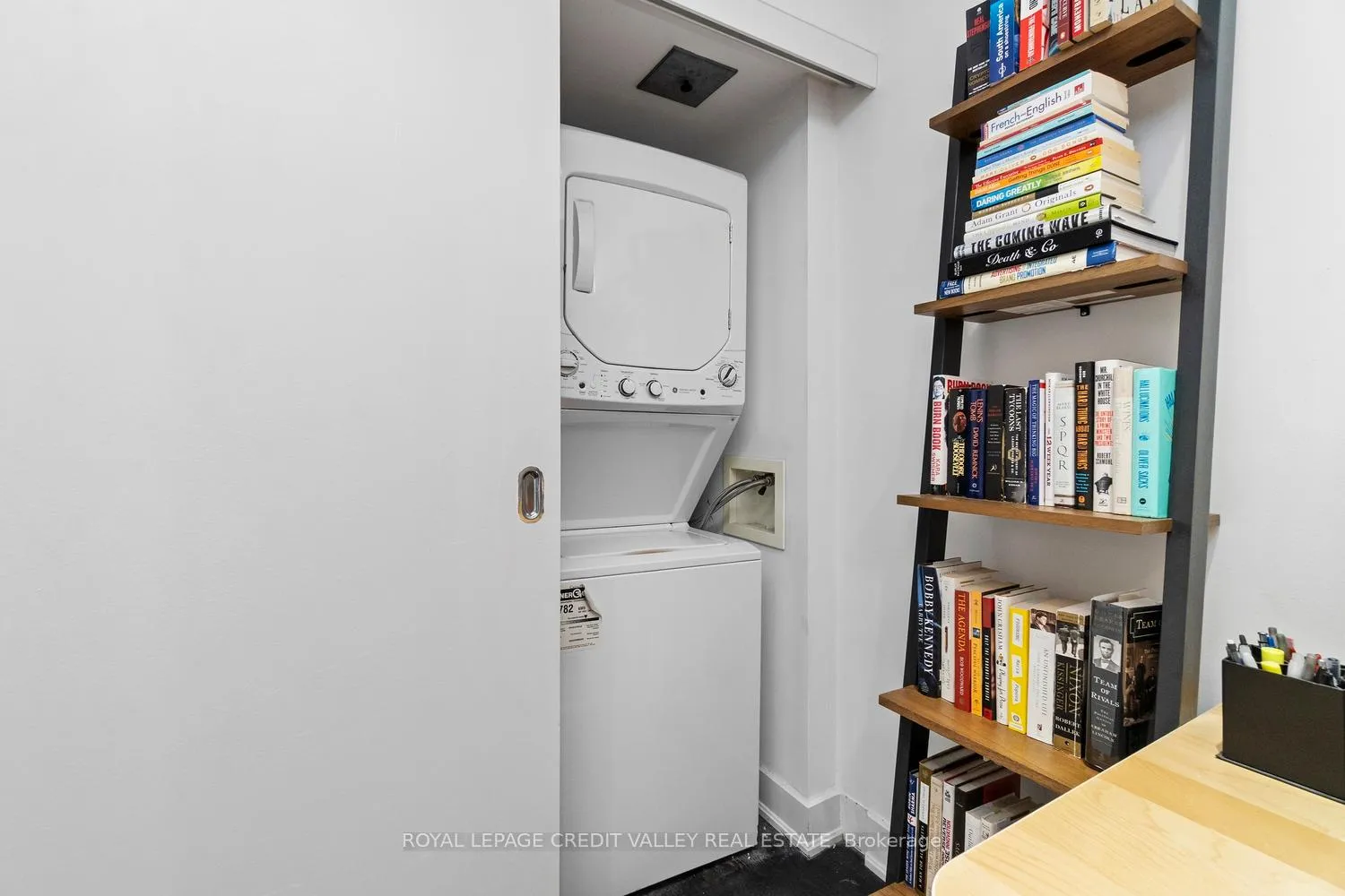Photo 7 of Unit 816, 233 Carlaw Avenue, Toronto, South Riverdale — HOMEH