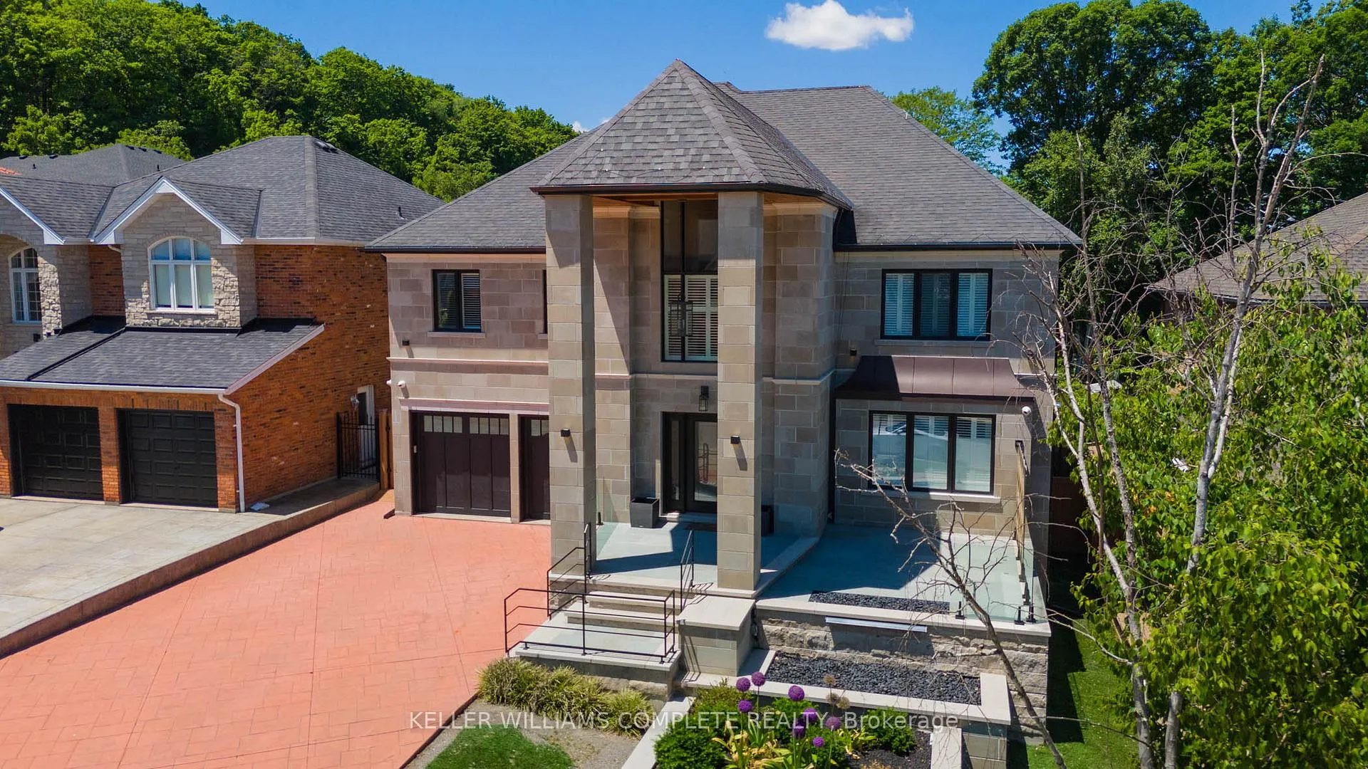 Photo 2 of 76 Adriatic Boulevard, Hamilton, Stoney Creek — HOMEH