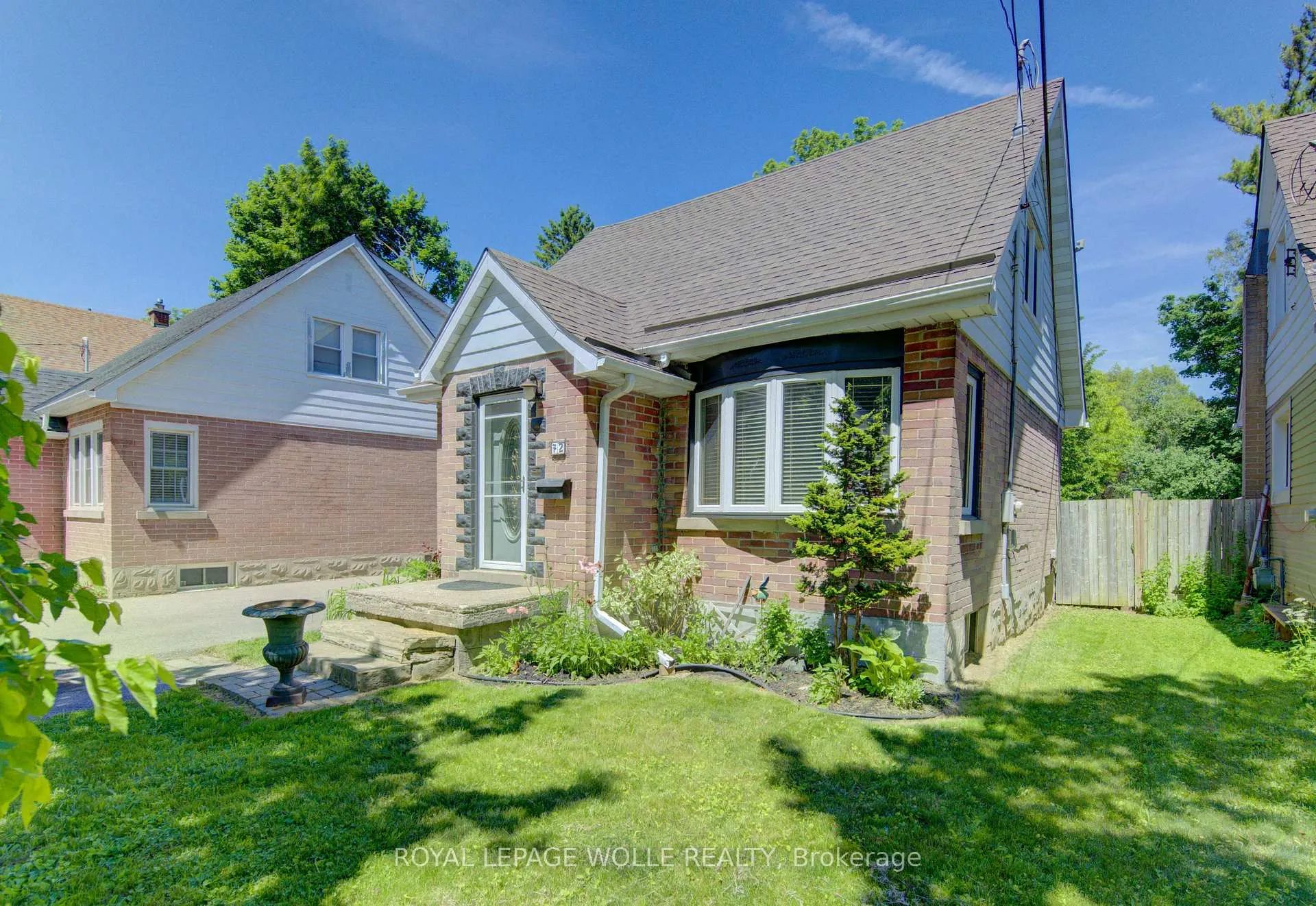 Photo 4 of 72 Pleasant Avenue, Kitchener — HOMEH