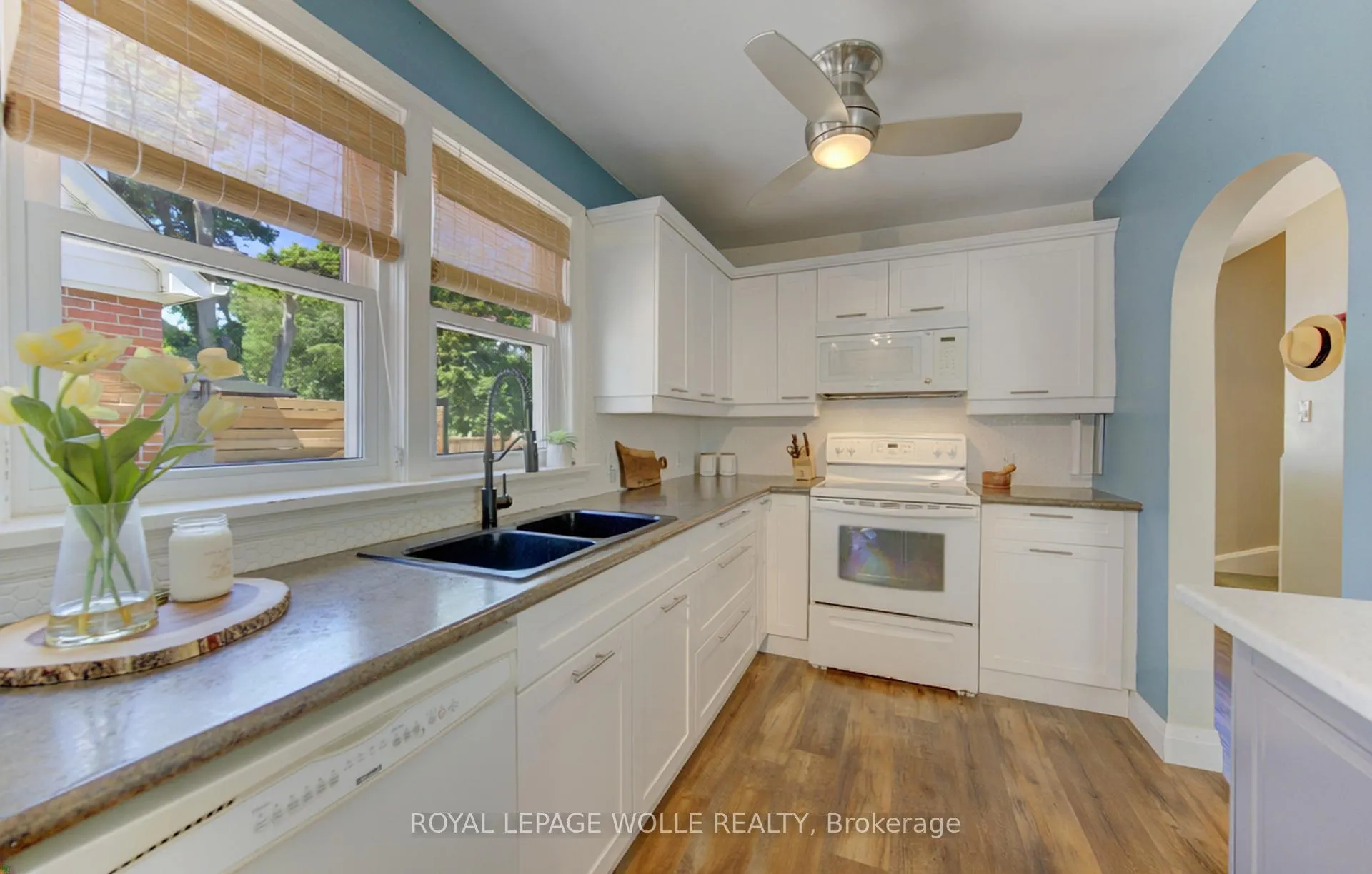 Photo 11 of 72 Pleasant Avenue, Kitchener — HOMEH