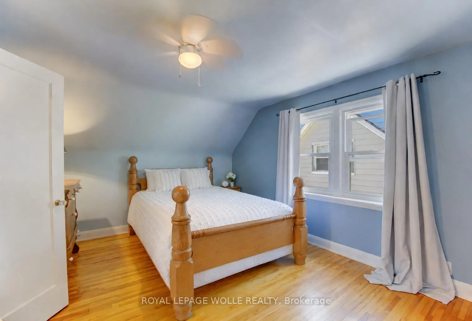 Photo 26 of 72 Pleasant Avenue, Kitchener — HOMEH
