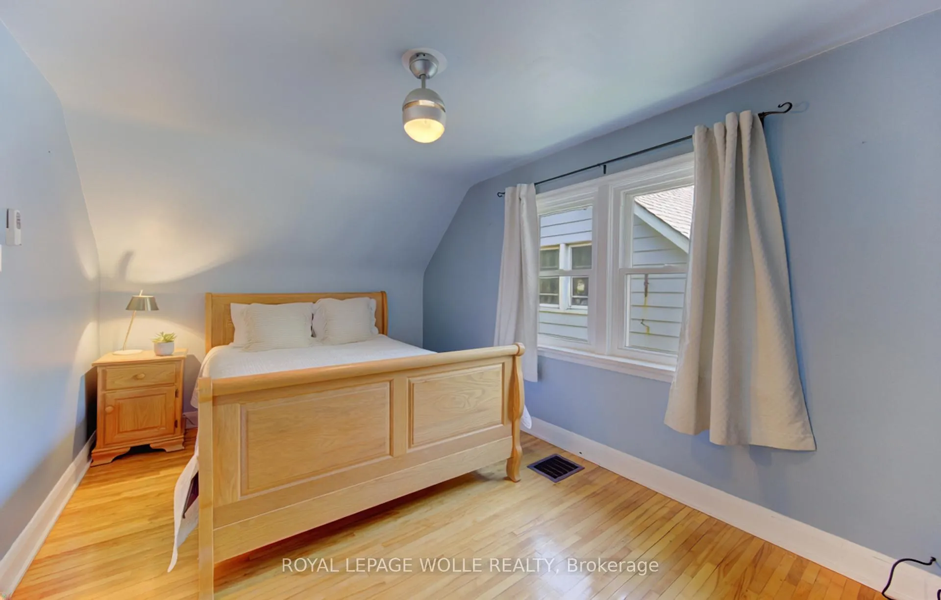 Photo 29 of 72 Pleasant Avenue, Kitchener — HOMEH