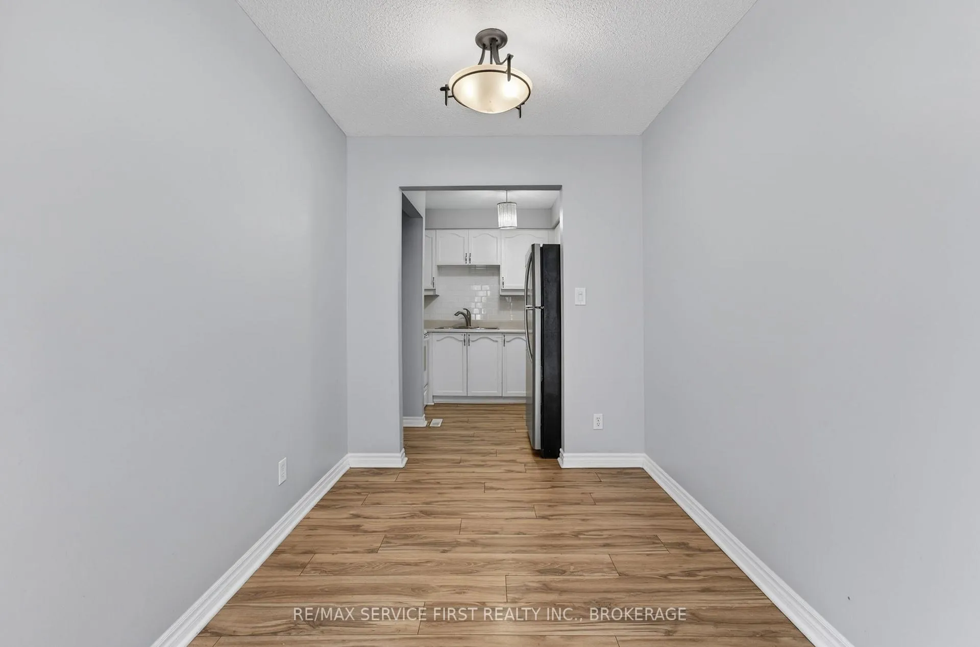 Photo 12 of 877 Muirfield Crescent, Kingston, East Gardiners Rd — HOMEH