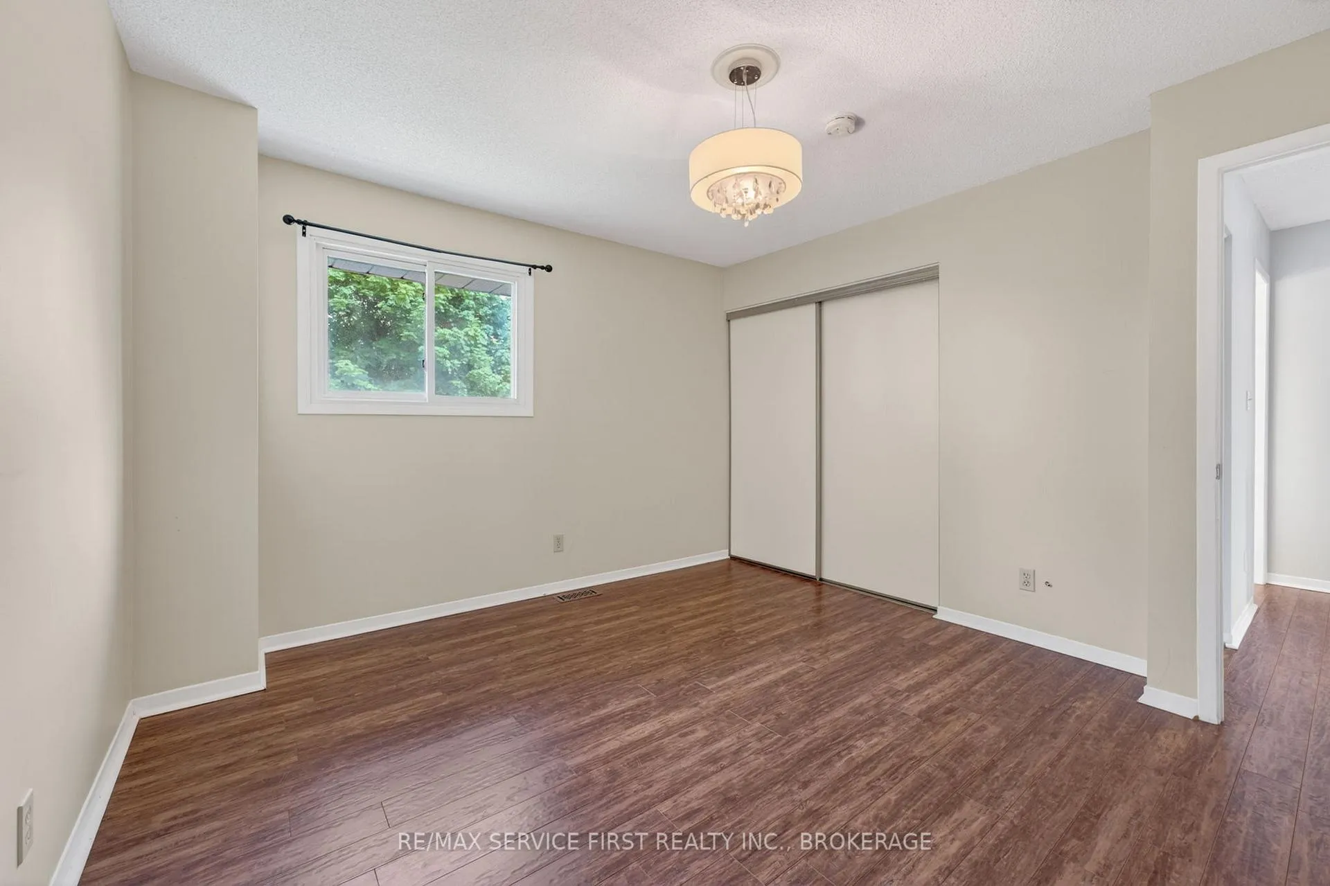 Photo 21 of 877 Muirfield Crescent, Kingston, East Gardiners Rd — HOMEH