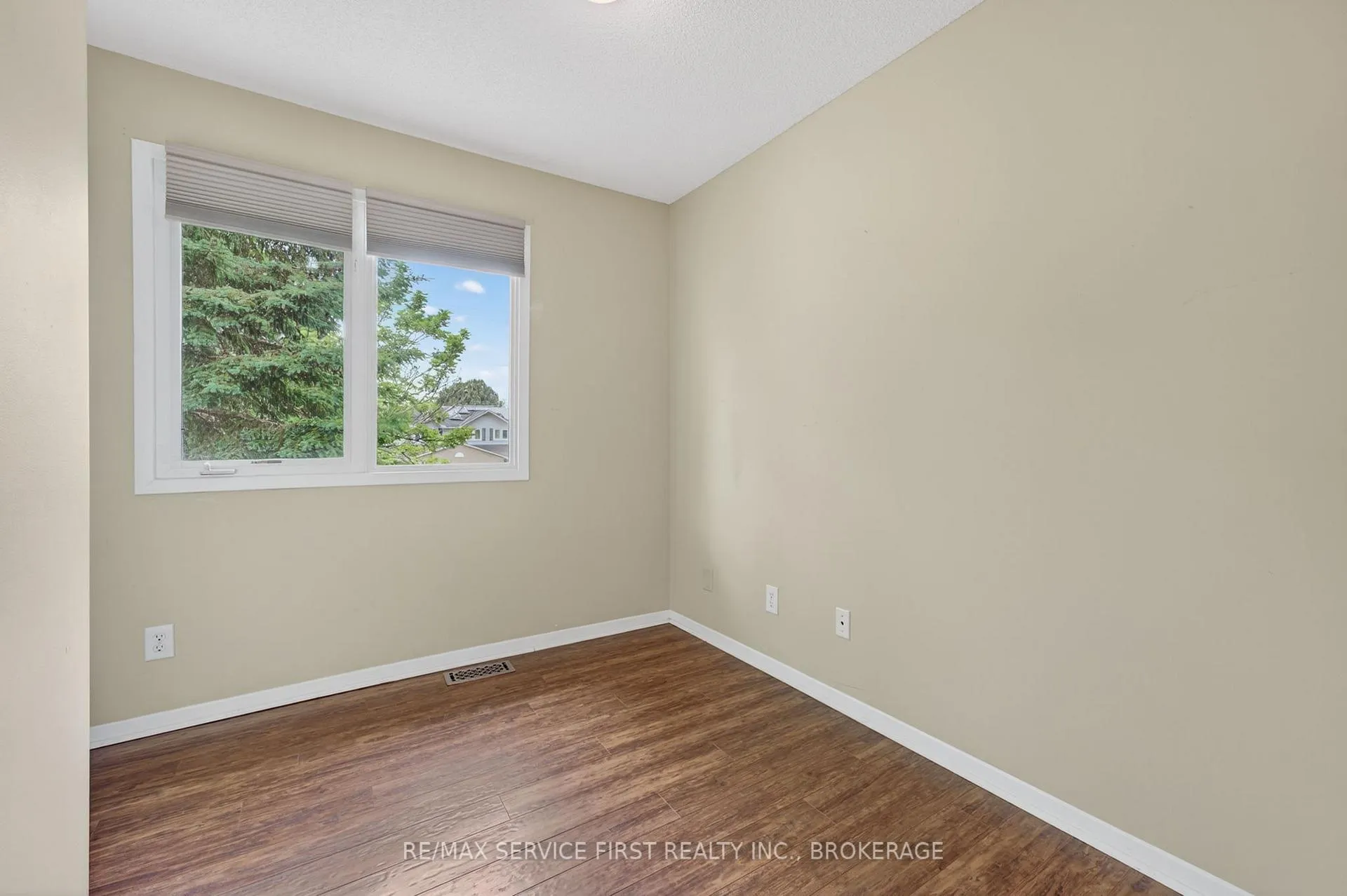 Photo 25 of 877 Muirfield Crescent, Kingston, East Gardiners Rd — HOMEH