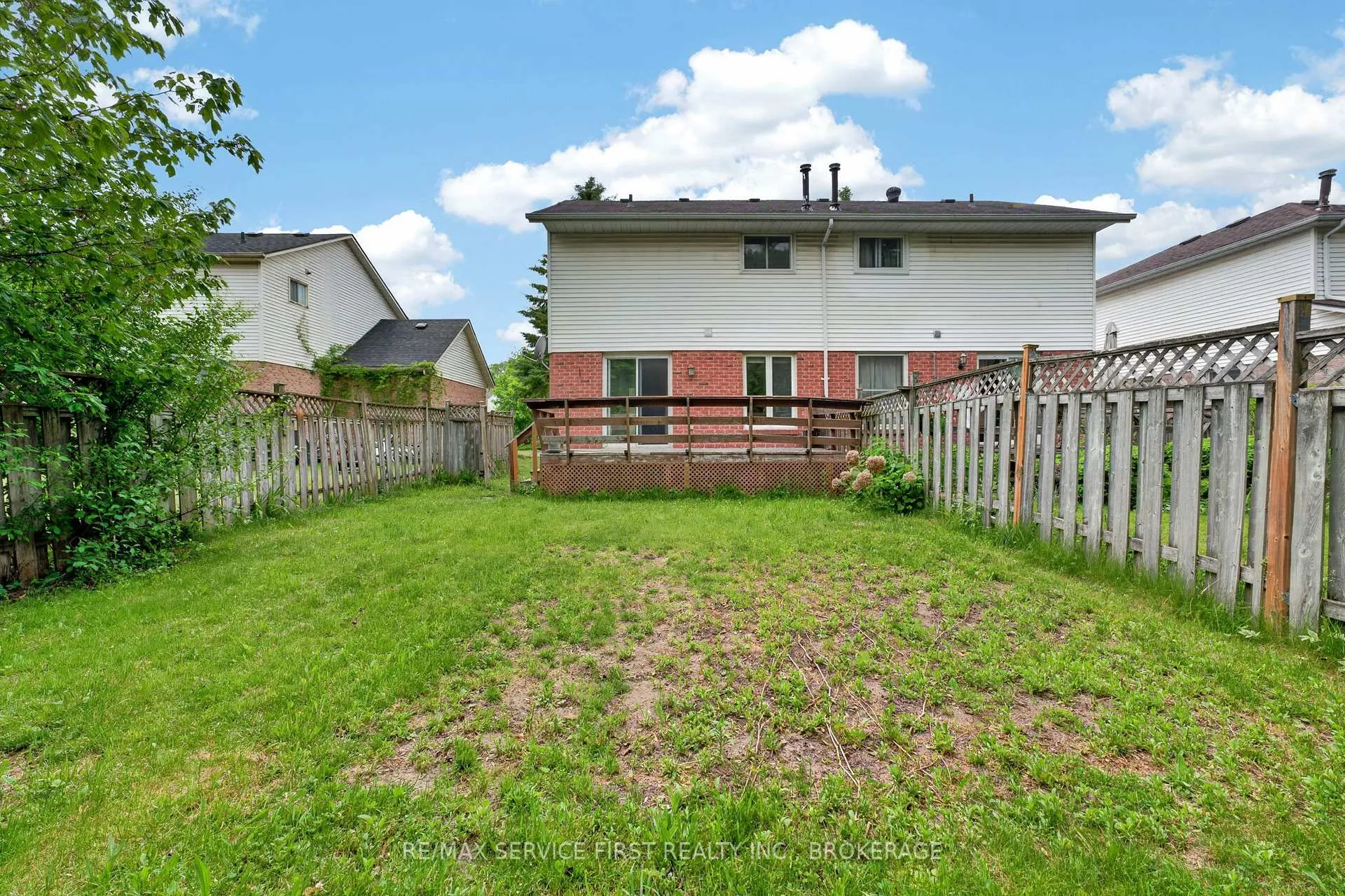 Photo 37 of 877 Muirfield Crescent, Kingston, East Gardiners Rd — HOMEH