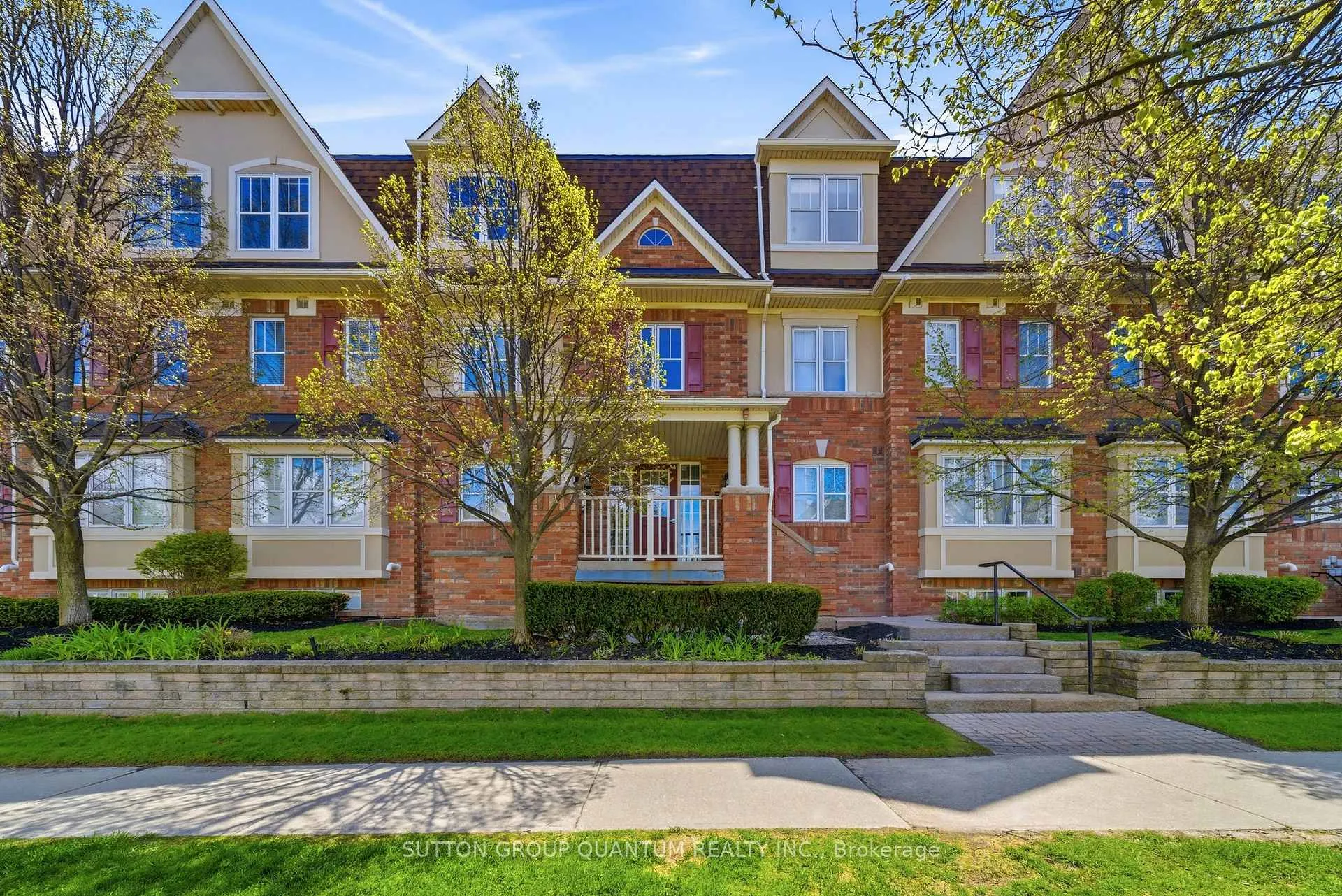 Front of Unit 3, 594 Shoreline Drive