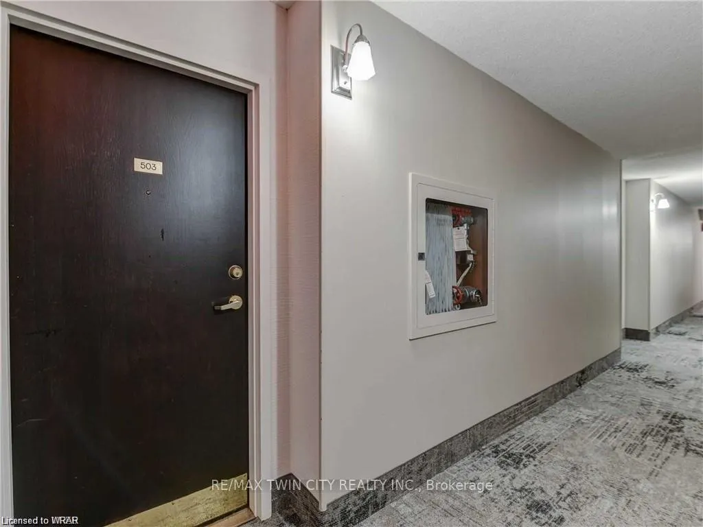Photo 6 of Unit 503, 3227 King Street E, Kitchener, Chicopee/Freeport — HOMEH