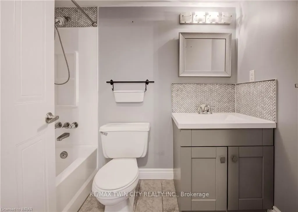 Photo 27 of Unit 503, 3227 King Street E, Kitchener, Chicopee/Freeport — HOMEH