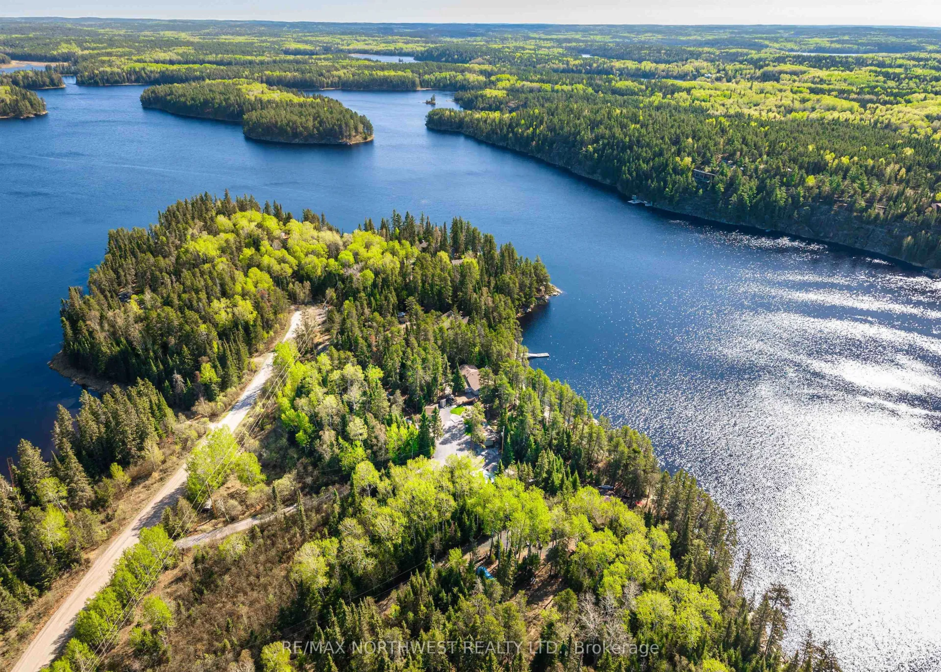 Photo 3 of 357 Schnarr Lake Road, Kenora, Kenora Northeast — HOMEH
