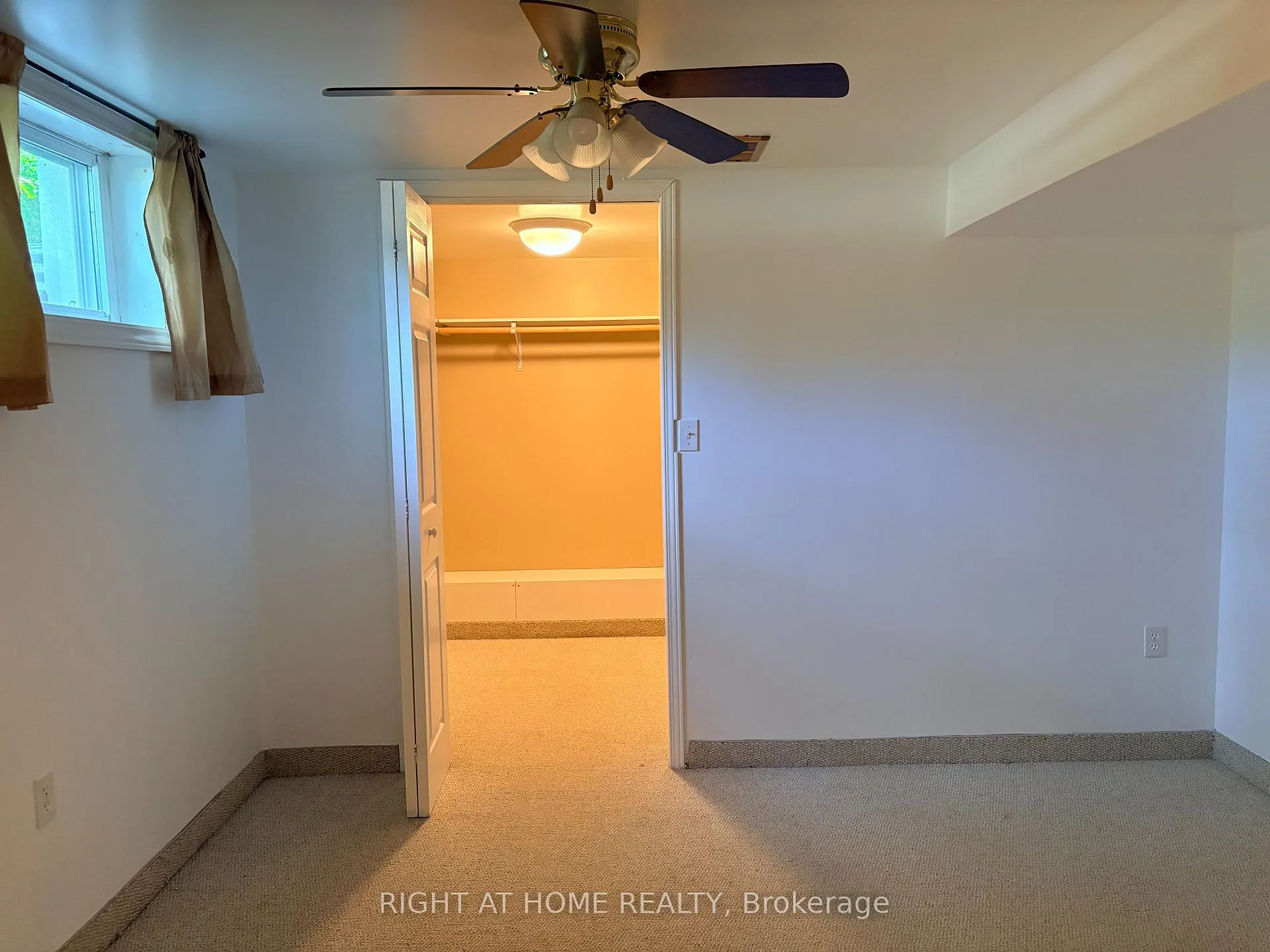 Photo 10 of 4382 New Street, Burlington, Shoreacres — HOMEH