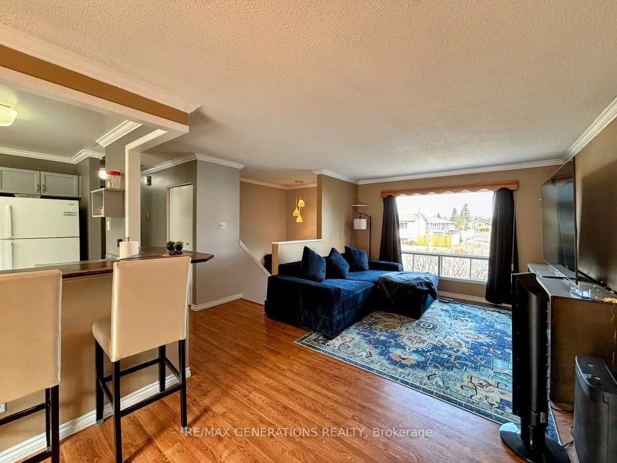 Photo 8 of 33 Radisson Crescent, Marathon — HOMEH