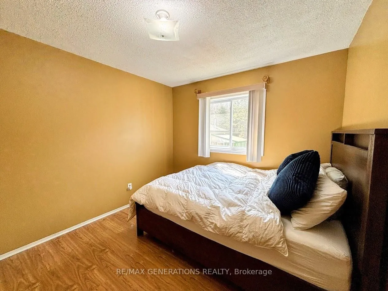 Photo 12 of 33 Radisson Crescent, Marathon — HOMEH