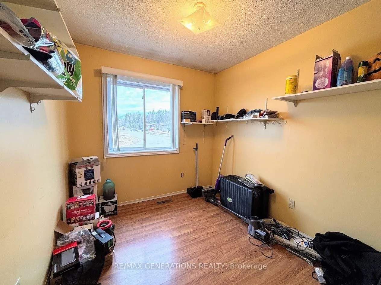 Photo 17 of 33 Radisson Crescent, Marathon — HOMEH